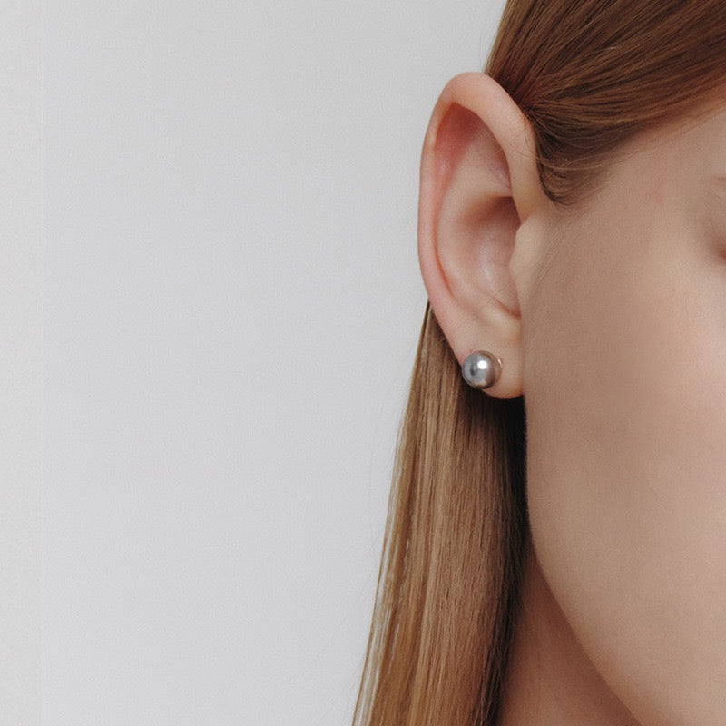 Pearl Studs